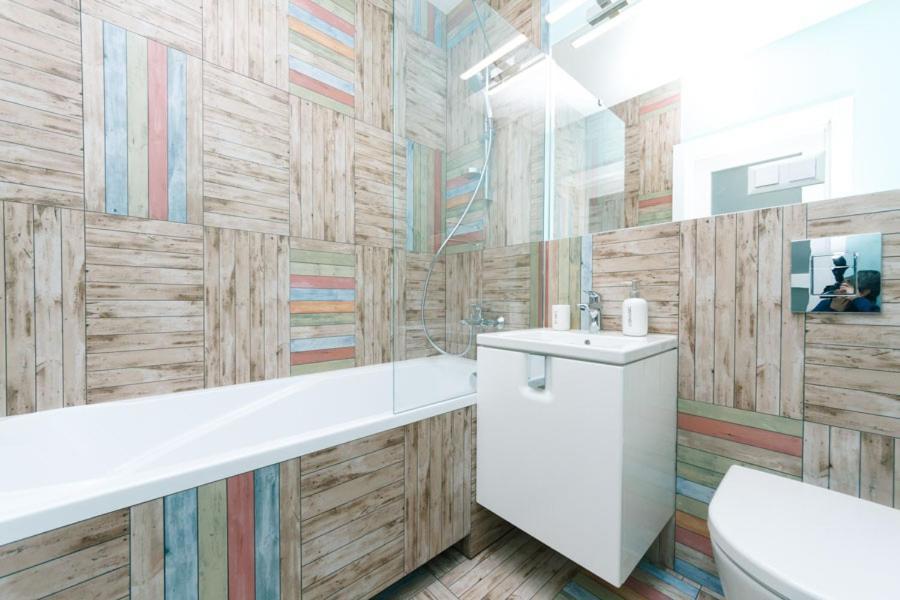 Happy Apartment, Warmth, Comfort, Turquoise