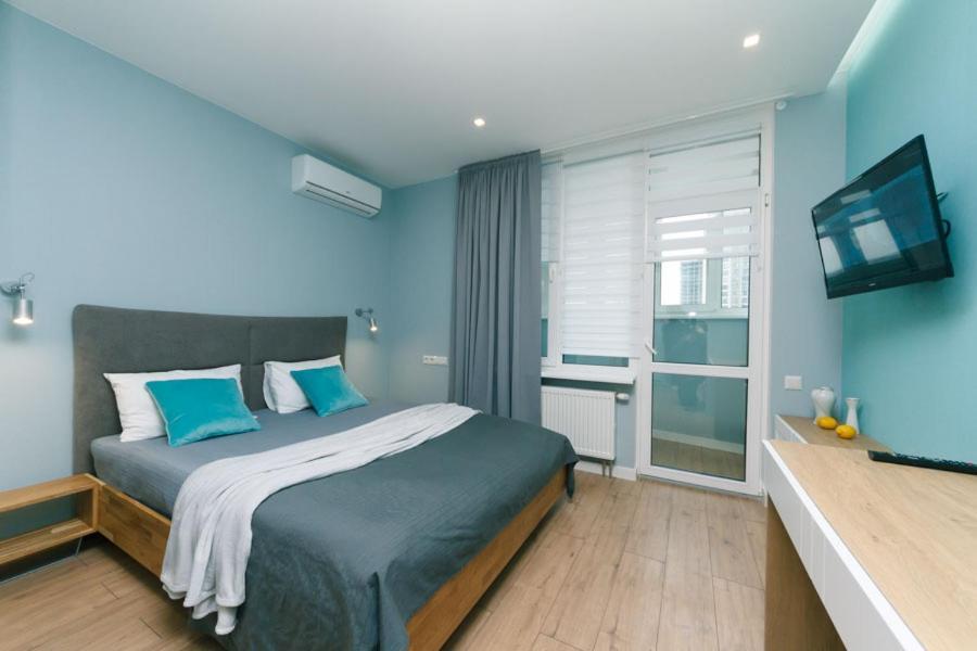 Apartment Happy Apartment, Warmth, Comfort, Turquoise Kyiv