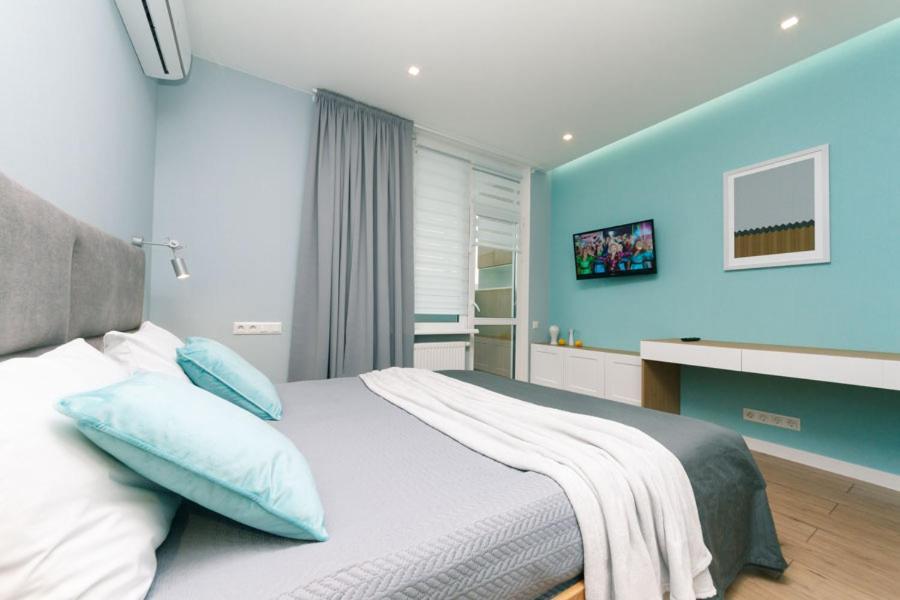 Happy Apartment, Warmth, Comfort, Turquoise Apartment