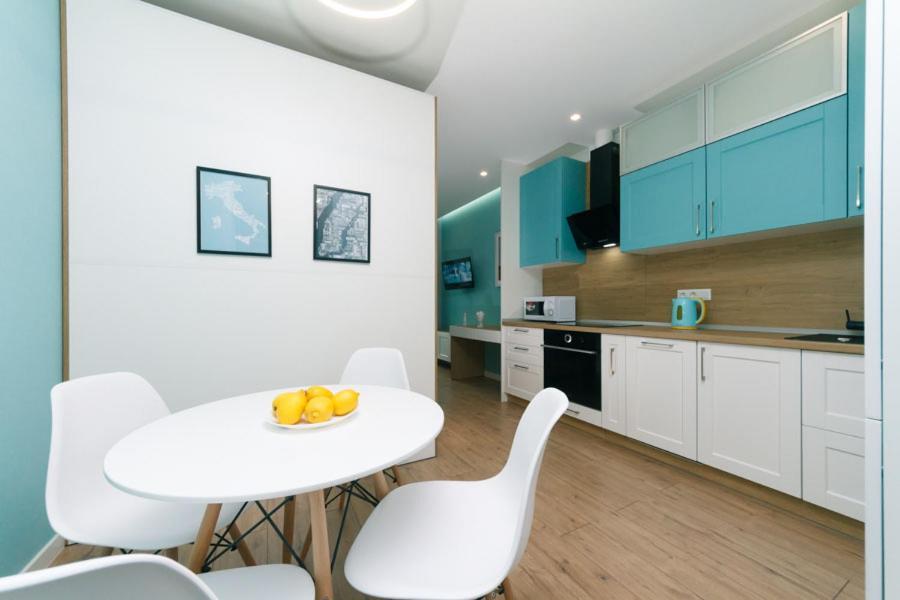 Happy Apartment, Warmth, Comfort, Turquoise Kyiv